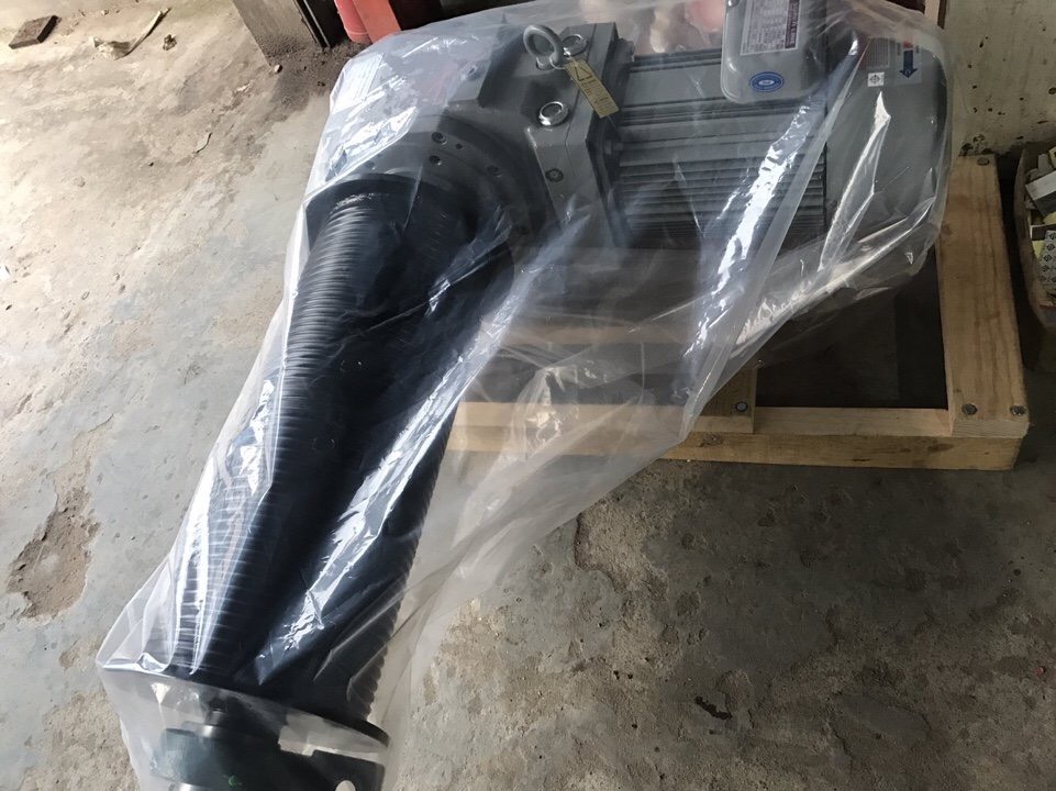 Động cơ thang tời hàng - công suất 7.5kw
