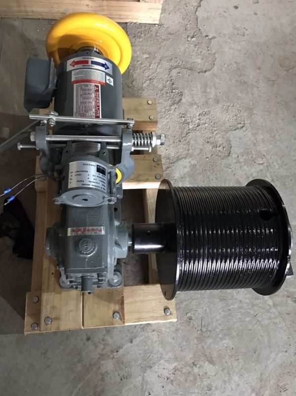 Động cơ thang tời hàng, thắng rời, 1 cáp